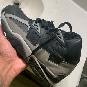 black grey bo jackson sneakers